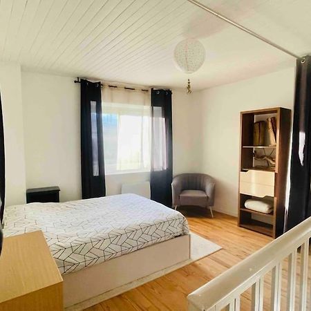 Agreable Maison De Village Avec Balcon Roiffieux المظهر الخارجي الصورة